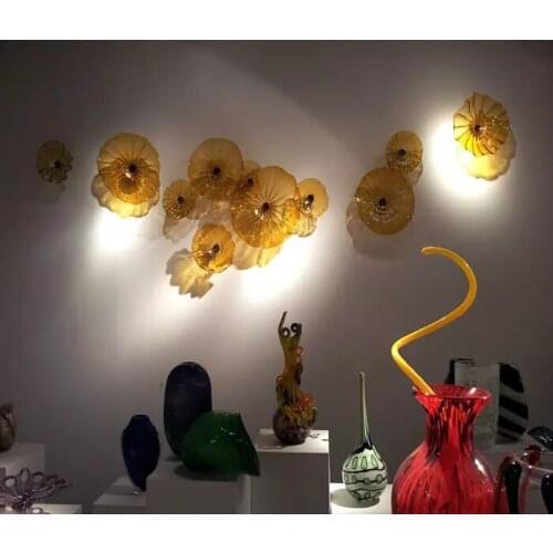 Brown Color Hand Blown Glass Art Plates for Wall Mounted Custom Flower Murano Plate