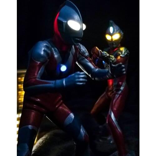 Bandai Japanese Version of Bandai Ultraman Ultimate Glowing Gacha Tiga Max Figure Jonias Scenery Hand-made Toy