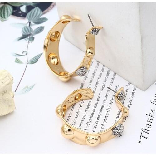 European and American fashion style C-shaped earrings