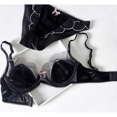 New Velvet Women Lace Lingerie Comfortable Gather Bra Panty Sexy Breathable Female Underwear Sets Whosales