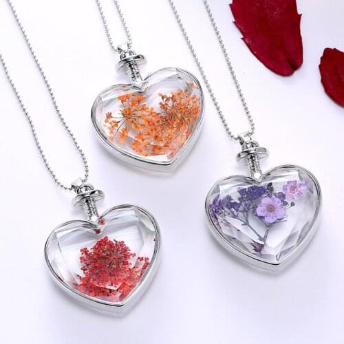 Heart Shaped Dried Flower Necklaces Korean Womens Long Gold Beads Chain Colorful Round Pendant Necklace Jewelry For Girls