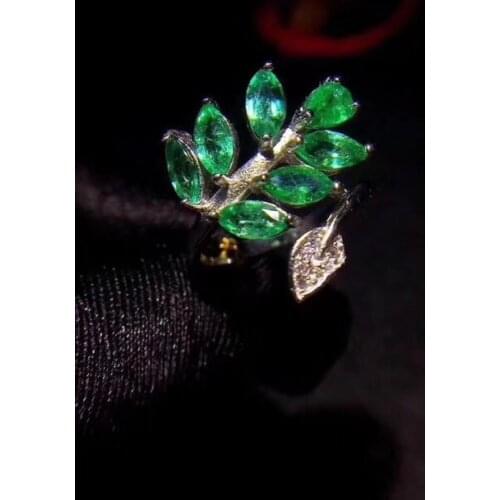 Natural emerald ring, 925 silver, leaf shape, beautiful color, the product of nature