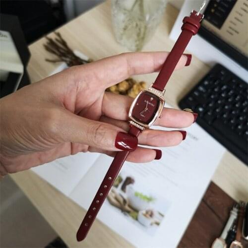 Tonneau Luxury Vogue Women Watches Qualities Diamond Ladies Quartz Leather Wristwatches With Simple Dial Small Woman Clock