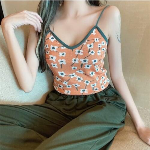 Real Shot Suspender Vest Womens Knitting With Bottom Coat On The Inside Small Suspender Coat Outside