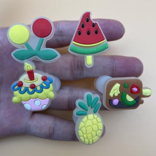 Freeshipping 1Pcs Transparent Luminous Fruit Cake Ice Cream With Spring Shoe Decoration Charms Fit Croc Jibz Kids X-Mas