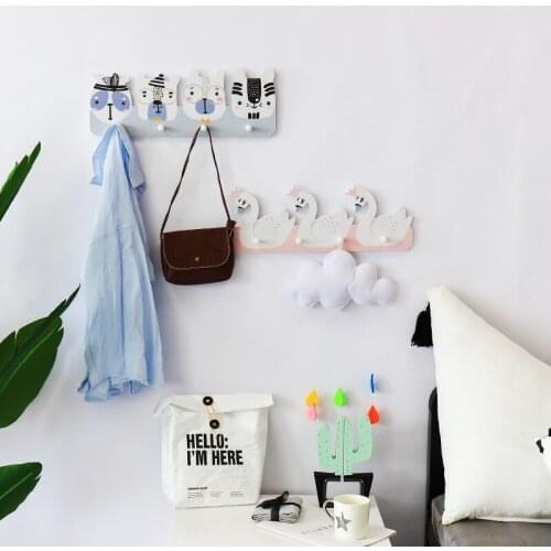 Nordic Wooden Cartoon Hooks Creative Children Bedroom Wall Hanging Decoration Storage Holders Star Swan Car Pattern Coats Racks