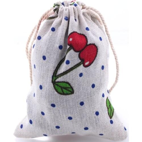 10pcs/lot 2019 New Cotton Jewelry Bags Ethnic Gift Bags Cherry Dots Drawstring Bags Christmas Jewelry Pouches 10cm*14cm