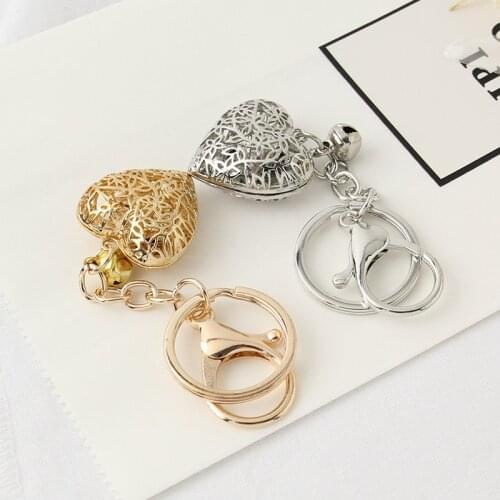 Hollow Heart Keychains Fashion Charm Cute Bell Purse Bag Pendant Car Keyring Chain Ornaments Keyring Valentines Day Girl Gift