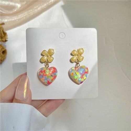 Korea Small Fresh Enamel Flower Earrings Sweet Girls Sequins Resin Heart Drop Earrings Creative Hanging Jewelry Gifts for Women