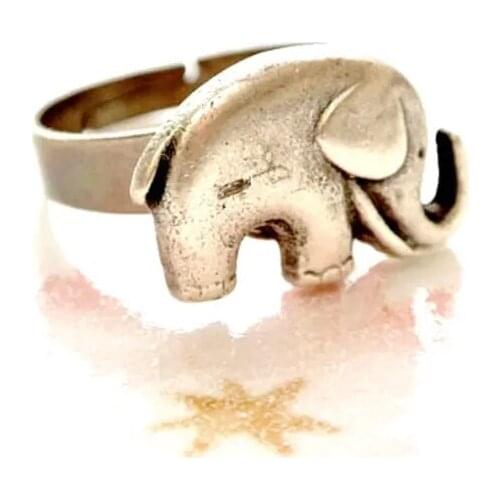 Vintage Animal Elephant Rings for Women Gold Color Cute Finger Ring Girls Couple Jewelry Popular Birthday Gift Bijoux Femmes