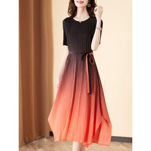 HOT SELLING Miyake fold short sleeve fashion o-neck belt Gradient irregular dress IN STOCK