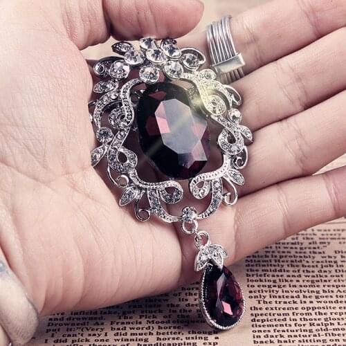 New Free Shipping fashion casual Mens male WOMAN female Three color Poirot married BOLO TIE tie Headdress wedding collar pin