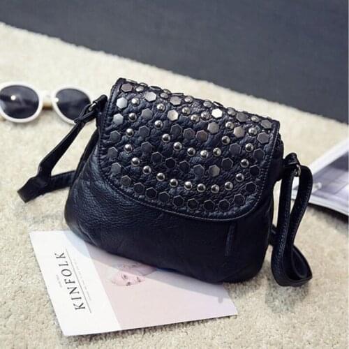 Cool Black Rivet Shoulder Bag Women Fashion Soft PU Leather Crossbody Bag Vintage Flap Messenger Handbag Casual Lady Clutch sac