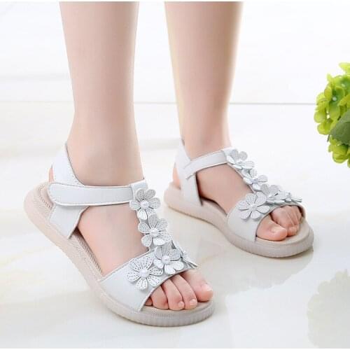 Childrens 2021 summer Womens sandals Little Roman Sandals Children Beach Sandals With Pearls Sweet Soft Princess shoes