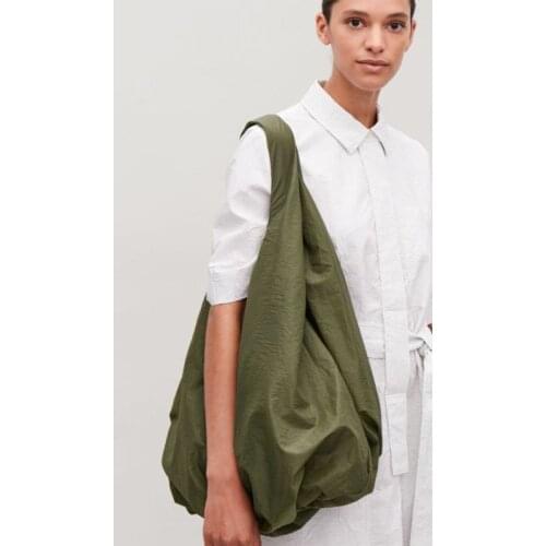 Women Canvas Shoulder Bags High Capacity Ladies All-match Crossbody Handbag Casual Shoulder Bag Literary Shopping Bag for Girls