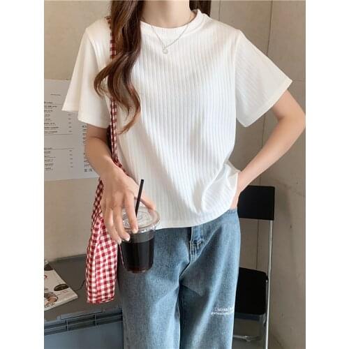 2021 Summer Wear New Korean Keng Stripe Knitted Bottomed Top Solid Color Versatile Short Sleeve T-shirt Womens Fashion