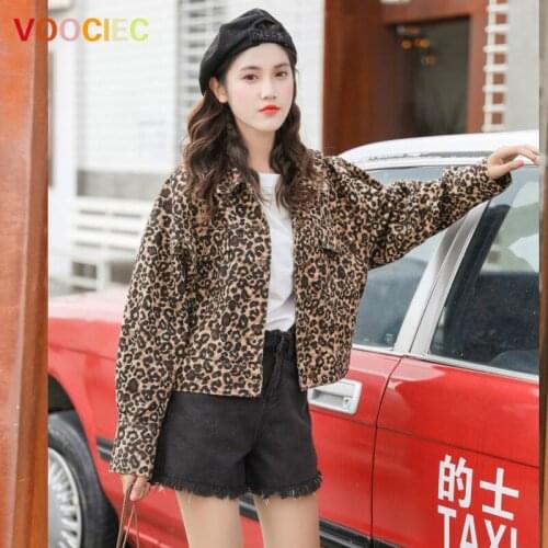 VOOCIEC 2020 Sexy Leopard Long Sleeve Women Casual Streetwear Short Loose Denim Coat 2020 Spring Female Outerwear Jean Jacket