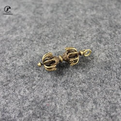 Retro Brass Buddhism Vajry Pestle Small Ornaments Key Chains Pendants Copper Buddha Instrument Home Decorations Auspicious Craft