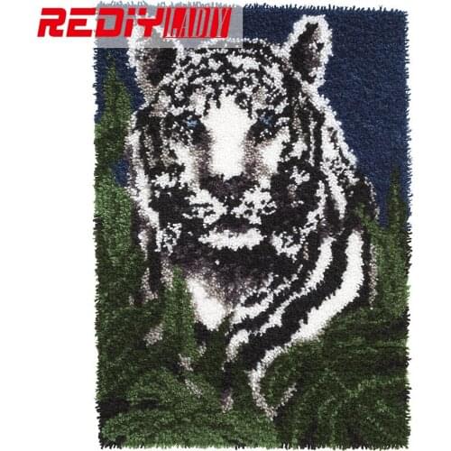 Hot Latch Hook Rug Kits DIY Needlework Unfinished Crocheting Rug Yarn Cushion Mat White Tiger Embroidery Carpet Free Shipping