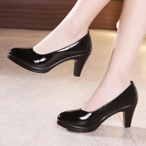 2019 with black patent leather professional work shoes female dress single shoes pointed stiletto