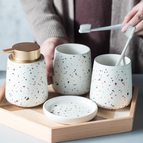 Simple Bathroom Set Ceramic Wash Four-pieces Bathroom Supplies Decoration Hotel Club Suite Ceramics Soap Dispenser Toothbrush Ho