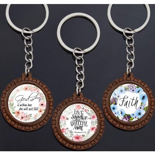Bible Verse Key Chains Give Thanks with a Grateful Heart Glass Cabochon Keychain Wooden Pendant Trinket Religious Jewelry