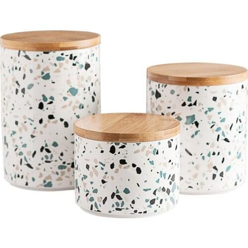 Creative ceramic seasoning jar with lid sealed cans kitchen food storage tank coffee candy jar decoration storage bottle