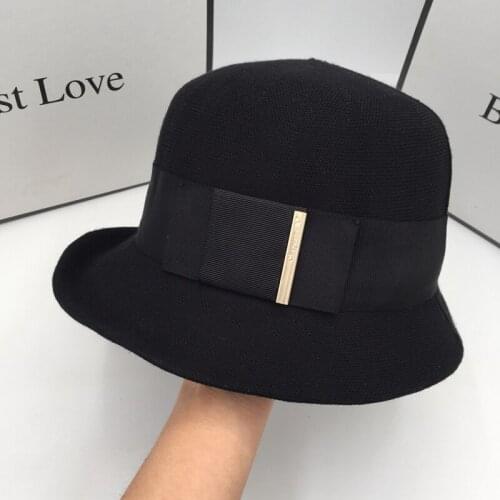 Grandson couple paragraphs the new spring and summer day thin empress of Japan with knitted cap buckat cap female