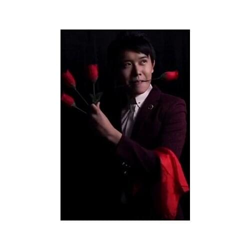 The Rose 2.0 - Bond Lee,One rose change to four roses,Fire Magie,Illusions,Close Up Magic tricks magic props