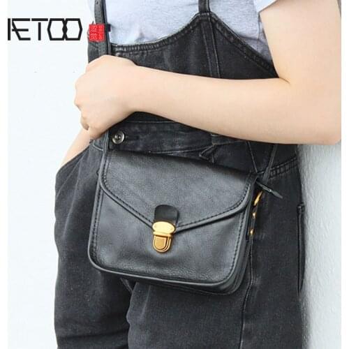 AETOO Retro messenger bag, soft leather mobile phone bag, female envelope shoulder bag