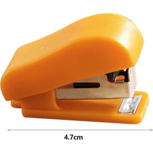 1 Pc Portable Kawaii Super Mini Stapler Useful Mini Set Stapler Color Stationery Staples Random Small Binding Office A2W5
