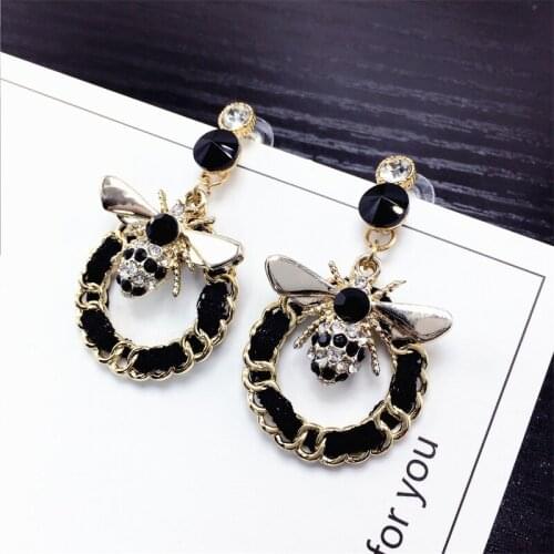Korean Round Little Bee Flash Drill Vintage Dangling Earrings Women Fashion Accessories Trends 2021 Style Jewelery Novelties