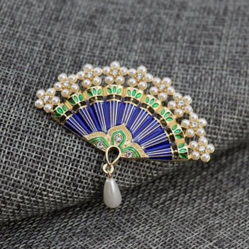 Funmor Vintage Simulated Pearl Brooch Enamel Fan Pins For Women Girls Elegant Wedding Engagement Banquet Ornaments Coat Bijoux