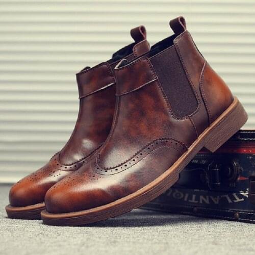 Spring Autumn British Style Brogue Flowers Genuine Leather Men Ankle Short Equestrian Boots Male Business Chelsea Boots 20200629