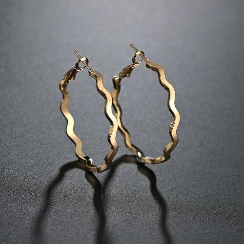 Trendy Large Hoop Earrings Gold Big Wave Circle Earrings Basketball Brincos Celebrity Brand Loop Earrings for Women Jewelry