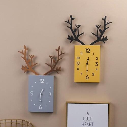 Nordic Mute Wall Clock with Wooden Antlers Home Decorative Hanging Watch Living Room Decoration Lovely Ornaments