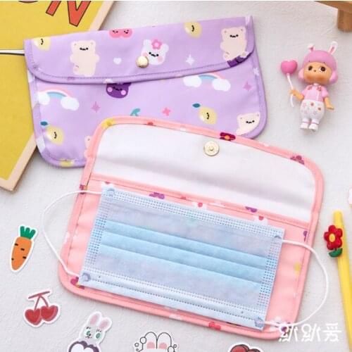 Waterproof and antibacterial portable mask holder for external storage J03