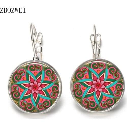 Heat! 2018 new fashion Reotro female ear hook mandala flower earrings ladies round pendant earrings jewelry