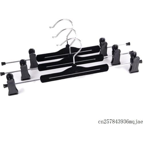 200pcs Velvet Flocked Cloth Hanger Black Rack Holders with Clips for Pants and Skirt Hanger Rack for Clothes