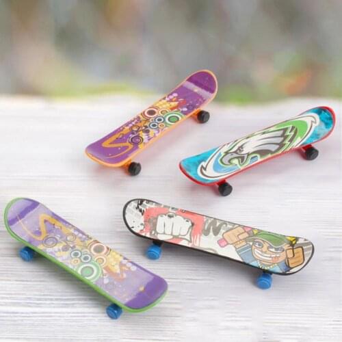 5Pcs Fingerboard Smooth Sturdy Plastic Finger Skate Scooter for Gift