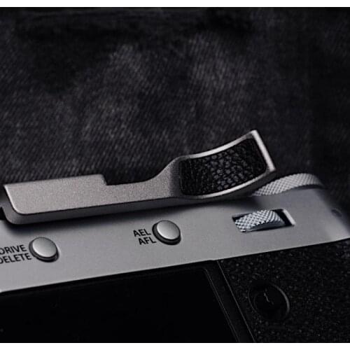 For Fuji Fujifilm X100V X-100V Metal Hot Shoe Hotshoe Thumb Up Grip Camera Hand Grip leather protect Thumb Rest Finger