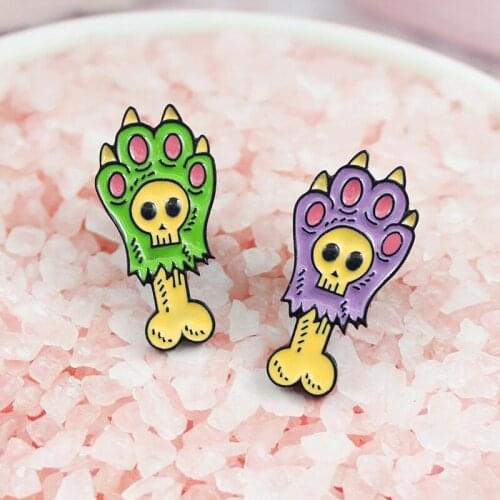 Green and purple two palm hats cute bone brooch hat shirt accessories to send friends and children to commemorate birthday gifts