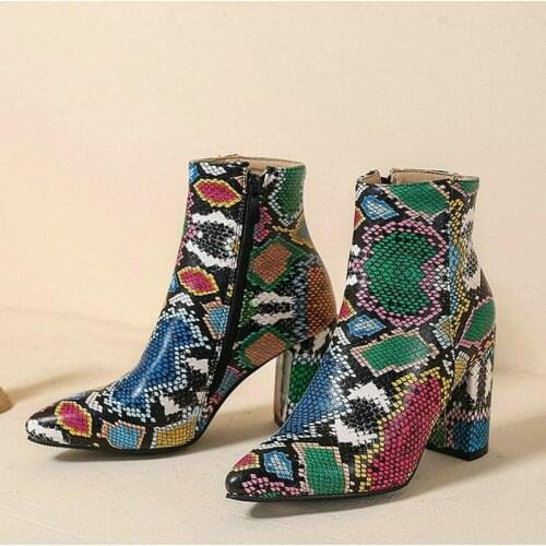 New Women Ankle Boots Fashion Pointed Toe Thick Heel Women Short Boots Snake Print PU Leather Female Shoes Fall Winter Shoes