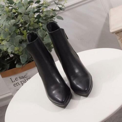 2019 New Fashion Luxury Boots Women Designers Genuine Leather Zip Pointed Toe Square Heel Super High (10cm) Women Boots