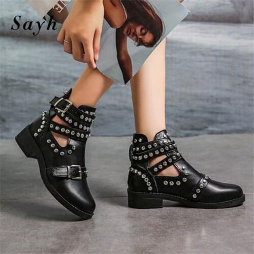 Winter Fashion Women Black Ankle Boots Rivet Metal Buckle Boots Casual Leather Round Toe Shoes Flats Shoes Size Plus