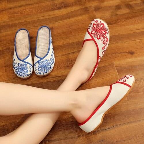 Womens Casual Canvas Embroidered Close Toe Flat Slippers Ladies Comfortable Chinese Cotton Embroidery Mules Shoes