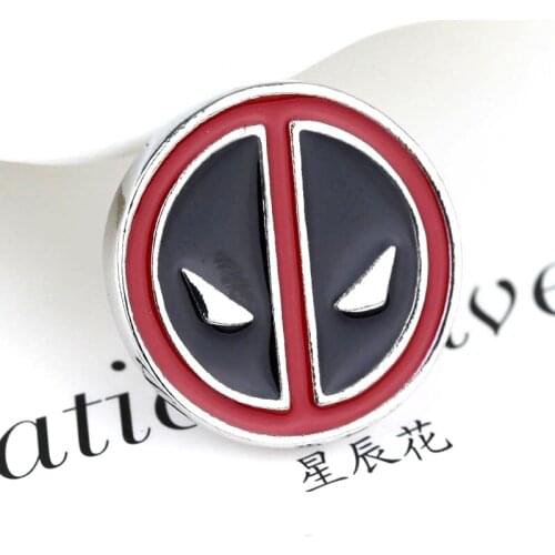 Marvel Movie Deadpool Brooch Personality Creative Metal Badge Mens and Womens Clothing Backpack Pin Accessories