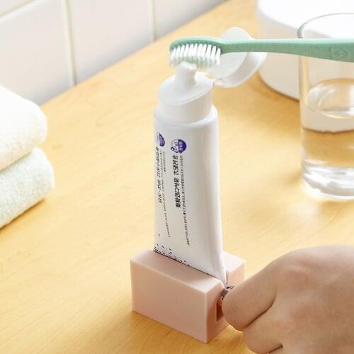 1Pcs Home Plastic Toothpaste Squeezer Tube Easy Dispenser Rolling Holder Bathroom Supply Tooth Cleaning Accessories