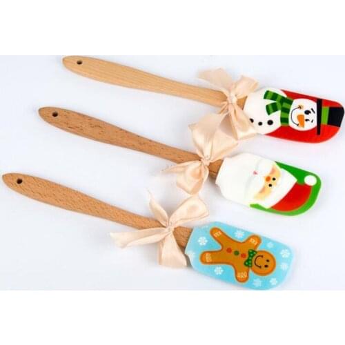 50pcs Creative Food Grade Silicone Christmas Cream Spatulas Wood Handle Scraper Baking Cake Tools Kitchen Tools Gift ZA5208