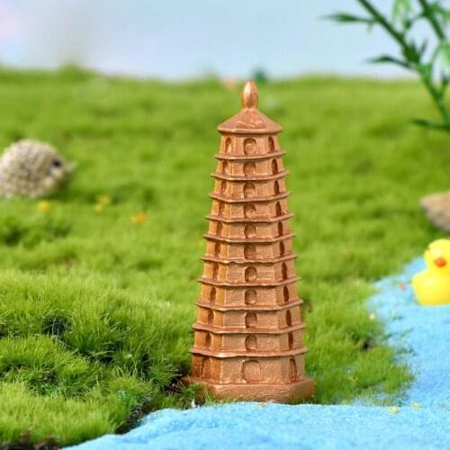 2Pcs Miniature Decor Multi-use Pagoda Shape Resin Handmade Bright-colored Miniature DisplayGarden Ornament for Kids